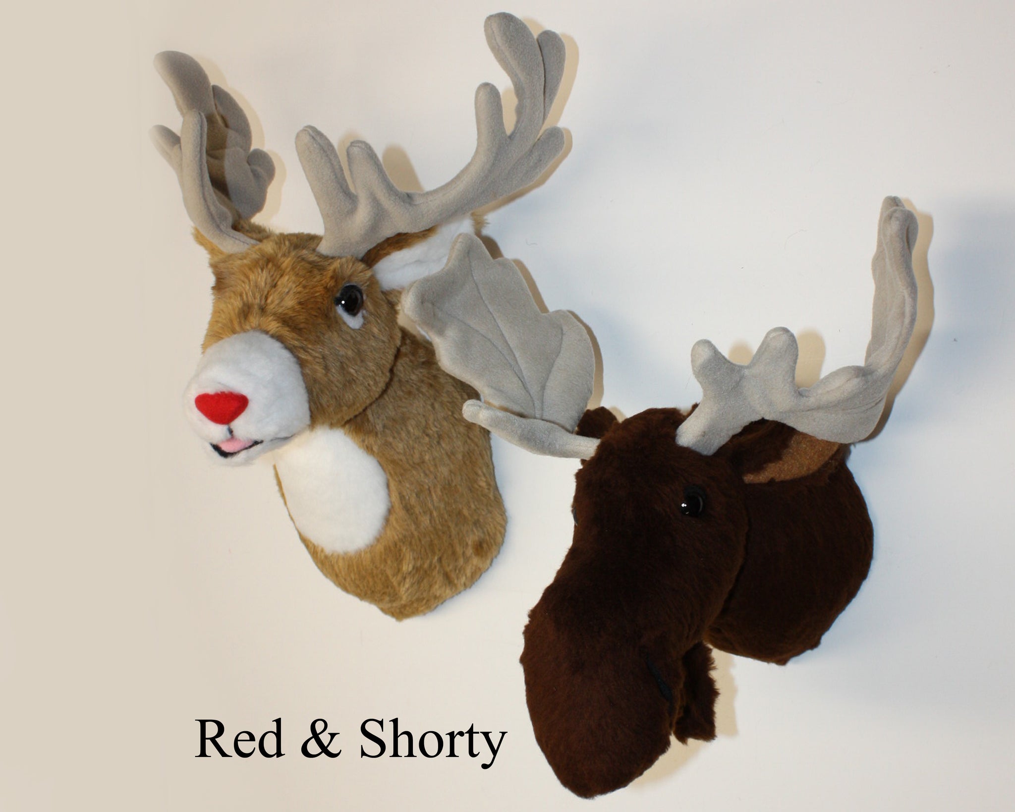 Medium Plush Stuffed Red nose Deer Mount Fairgame Wildlife